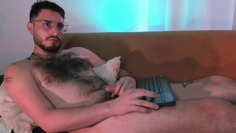 Snapshot of axel_giracr chatting on April 2026 08:04:02 PM Sebstian online show from April 2026 08:04:02 PM
