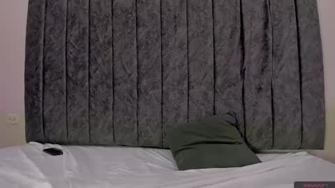 axel_grays online show from March 2025 04:22:02 PM