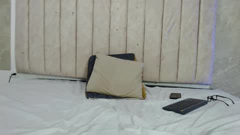 axel_grays online show from March 2025 03:45:02 PM