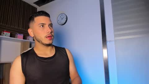 axel_grey_ online show from September 2025 12:51:01 PM