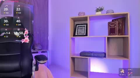 Snapshot of axel_grey_ chatting on June 2026 12:35:01 PM axel_grey_ online show from June 2026 12:35:01 PM