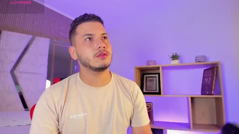 Snapshot of axel_grey_ chatting on July 2026 12:44:01 PM axel_grey_ online show from July 2026 12:44:01 PM