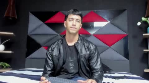 axel_hendrick online show from February 2026 11:58:02 AM