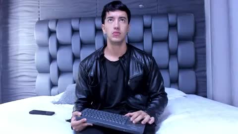 axel_hendrick online show from February 2026 11:42:01 AM