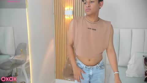 Snapshot of axel_ps chatting on October 2025 04:26:01 AM Alex online show from October 2025 04:26:01 AM