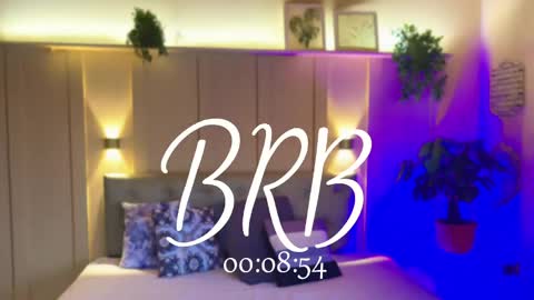 Axel  online show from April 2026 07:07:02 PM