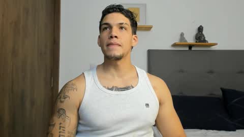 INDEPENDENT MODEL  online show from September 2025 04:45:02 AM