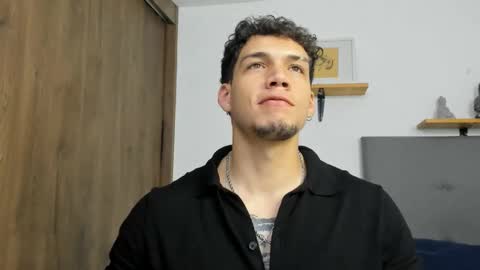 Snapshot of axel_taylor21 chatting on September 2025 04:50:02 AM INDEPENDENT MODEL online show from September 2025 04:50:02 AM