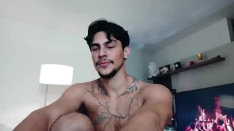 Snapshot of axelblack7 chatting on May 2026 08:32:02 AM axelblack7 online show from May 2026 08:32:02 AM
