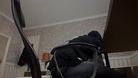 Snapshot of axelcolton chatting on December 2024 10:56:01 AM AxelColton online show from December 2024 10:56:01 AM
