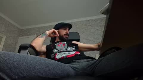 Snapshot of axelcolton chatting on December 2024 02:11:01 PM AxelColton online show from December 2024 02:11:01 PM