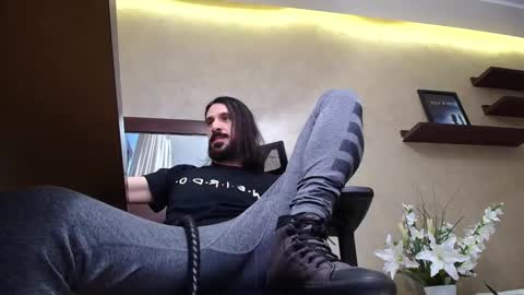 Snapshot of axelcolton chatting on December 2024 09:39:02 AM AxelColton online show from December 2024 09:39:02 AM