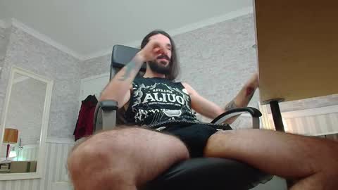 Snapshot of axelcolton chatting on December 2024 09:50:02 AM AxelColton online show from December 2024 09:50:02 AM