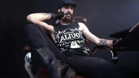 Snapshot of axelcolton chatting on February 2025 12:22:02 PM AxelColton online show from February 2025 12:22:02 PM