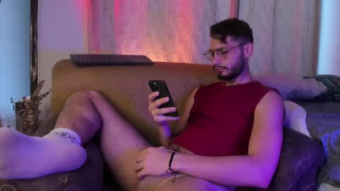 Snapshot of axelg_rose chatting on January 2025 12:37:01 PM online show from January 2025 12:37:01 PM