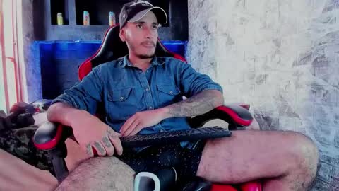 Axell Cross2 online show from April 2026 02:04:02 PM