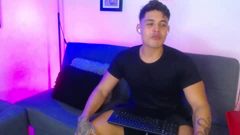 axell online show from January 2025 02:03:01 AM