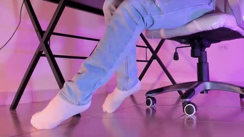 im your little femboy  ALEX   online show from September 2025 05:12:01 AM