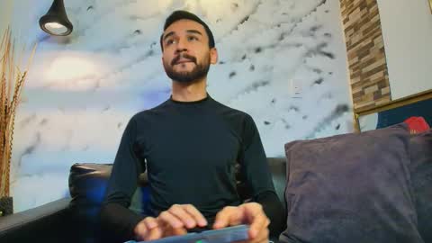 Snapshot of axelmoon_s chatting on February 2026 10:04:02 PM Axel Moon online show from February 2026 10:04:02 PM