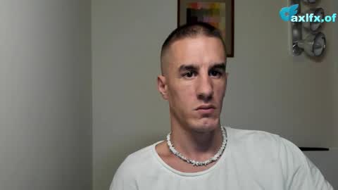 Axl online show from October 2025 09:59:02 PM