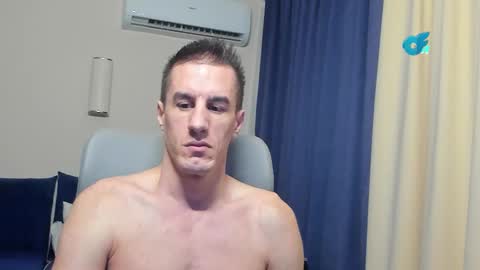 Snapshot of axl_fx chatting on February 2026 03:27:02 AM Axl online show from February 2026 03:27:02 AM