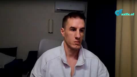 Snapshot of axl_fx chatting on February 2026 01:57:01 AM Axl online show from February 2026 01:57:01 AM