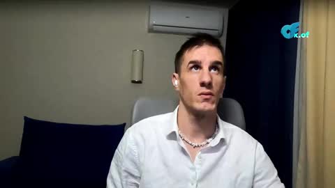 Snapshot of axl_fx chatting on February 2026 02:18:02 AM Axl online show from February 2026 02:18:02 AM