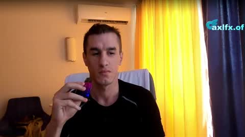 Axl online show from April 2026 06:41:02 AM