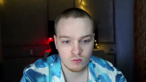 Snapshot of axxxturel chatting on December 2024 08:47:01 AM Ian skinny Slawa online show from December 2024 08:47:01 AM