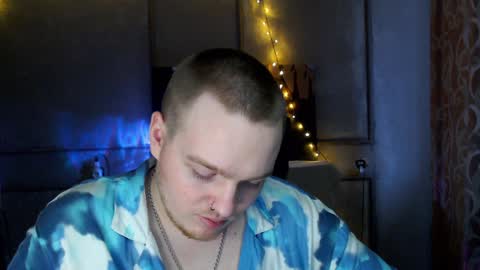 Snapshot of axxxturel chatting on December 2024 11:50:02 AM Ian skinny Slawa online show from December 2024 11:50:02 AM