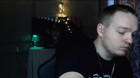 Snapshot of axxxturel chatting on December 2024 10:49:01 AM Ian skinny Slawa online show from December 2024 10:49:01 AM