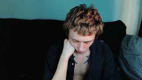 Snapshot of axxxturel chatting on January 2025 01:31:01 PM Ian skinny Slawa online show from January 2025 01:31:01 PM