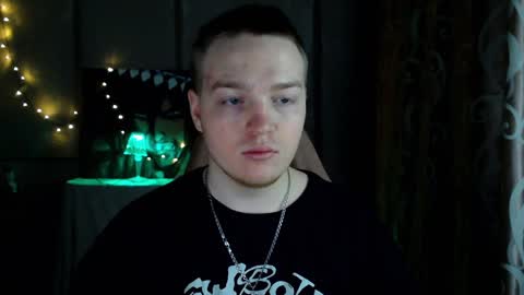 Snapshot of axxxturel chatting on February 2025 04:35:02 AM Ian skinny Slawa online show from February 2025 04:35:02 AM