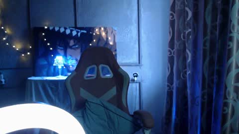 Snapshot of axxxturel chatting on February 2025 10:37:02 AM Ian skinny Slawa online show from February 2025 10:37:02 AM