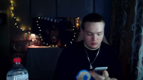 Snapshot of axxxturel chatting on February 2025 02:02:01 PM Ian skinny Slawa online show from February 2025 02:02:01 PM