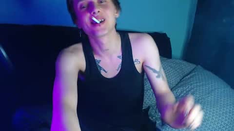 Snapshot of axxxturel chatting on February 2025 11:19:02 PM Ian skinny Slawa online show from February 2025 11:19:02 PM