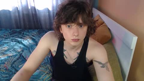 Snapshot of axxxturel chatting on September 2025 11:56:02 AM Ian skinny Slawa online show from September 2025 11:56:02 AM