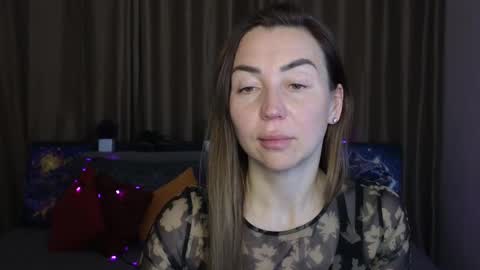 Snapshot of ay_kiss_jully chatting on February 2025 10:09:01 PM Jully online show from February 2025 10:09:01 PM