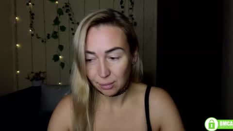 Snapshot of ay_kiss_jully chatting on October 2025 05:24:01 PM Jully online show from October 2025 05:24:01 PM