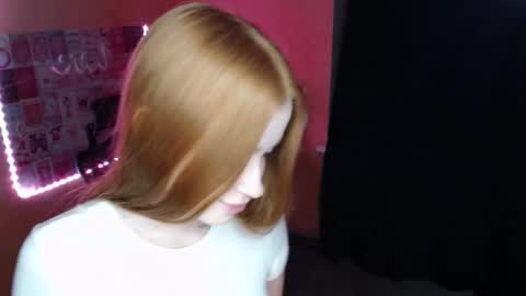 Snapshot of ayanagrrace chatting on December 2025 06:57:02 PM Aya online show from December 2025 06:57:02 PM