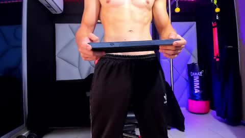 Ayden Miller online show from February 2025 01:28:01 PM