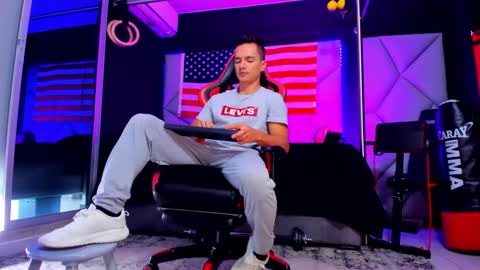 Ayden Miller online show from September 2025 02:18:02 PM