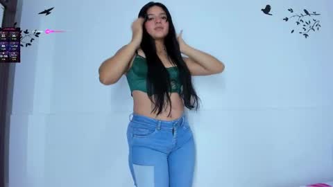 Mariana online show from October 2025 09:36:01 PM