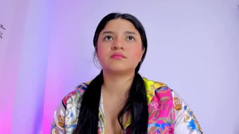 Mariana online show from November 2025 08:18:01 PM