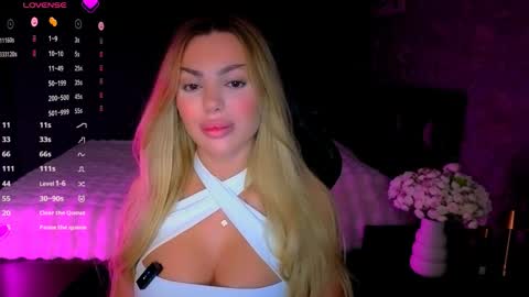  Ayla Demir  online show from April 2026 08:53:01 PM