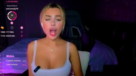  Ayla Demir  online show from July 2026 08:14:01 PM