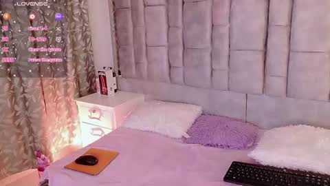 Snapshot of ayla_han chatting on July 2026 05:45:02 AM ayla_han online show from July 2026 05:45:02 AM