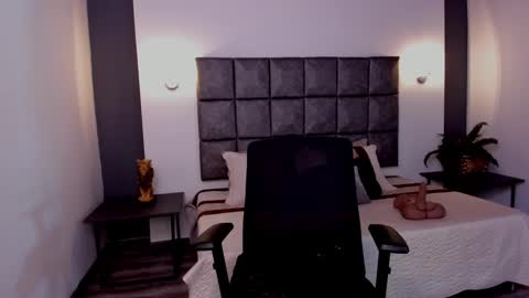 Ayleen online show from February 2025 03:28:02 PM