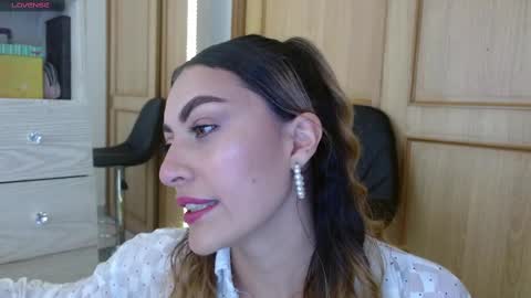 Snapshot of ayleen_m chatting on September 2025 06:51:02 PM AYLEEN online show from September 2025 06:51:02 PM