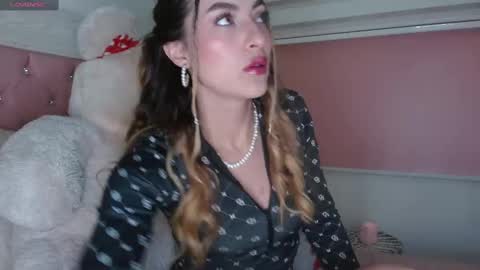 Snapshot of ayleen_m chatting on September 2025 06:13:02 AM AYLEEN online show from September 2025 06:13:02 AM
